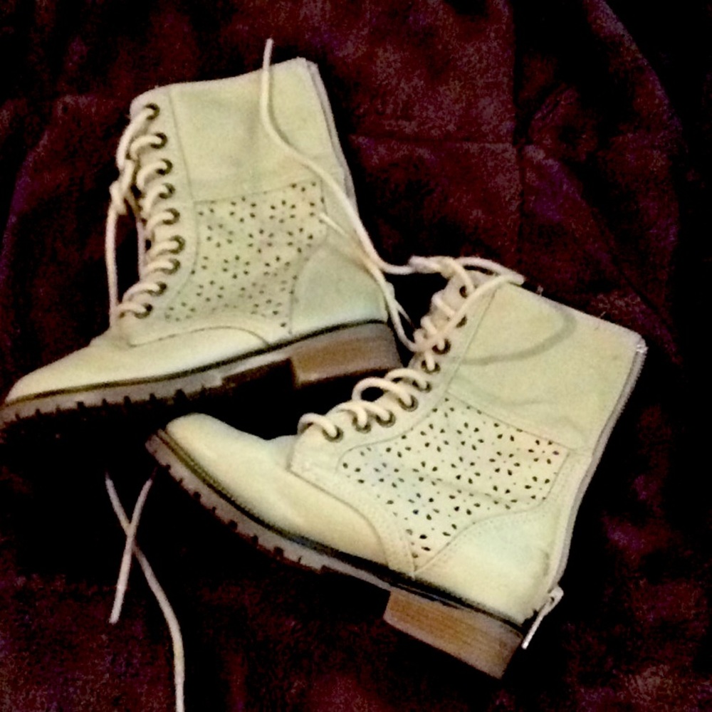 🎁4/$20🎁Sarah Jayne Faux Leather Mid Calf Boot